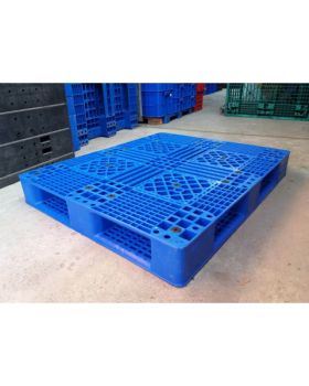 Pallet Nhựa ( 1100x1100x150) 4 Mặt Nâng Xanh Dương